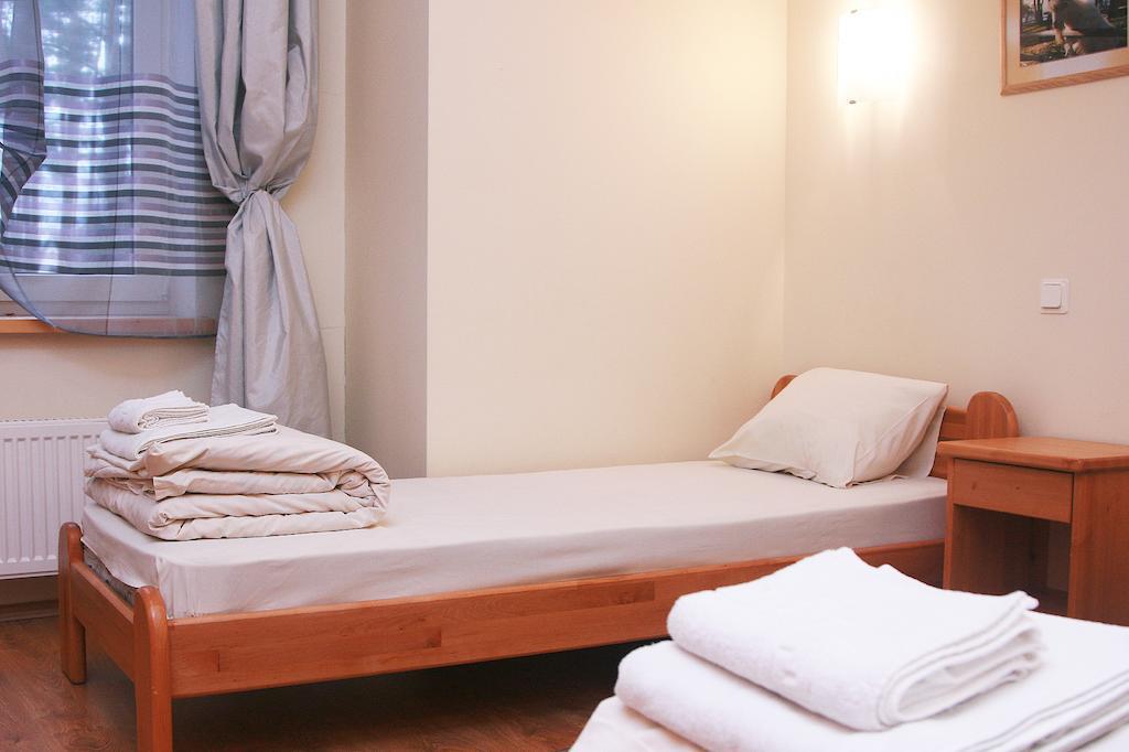Sajutu Parka Hostelis Valmiera Δωμάτιο φωτογραφία